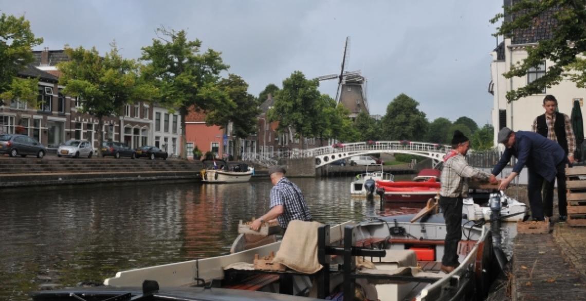 Eerste Wâldgieltsjes arriveren per praam in Dokkum