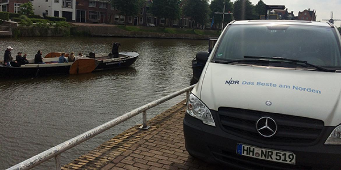 Duitse tv-zender NDR maakt opnames in Dokkum