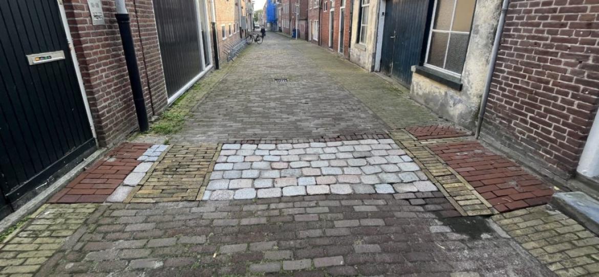 Proefbestrating in de Lange Oosterstraat