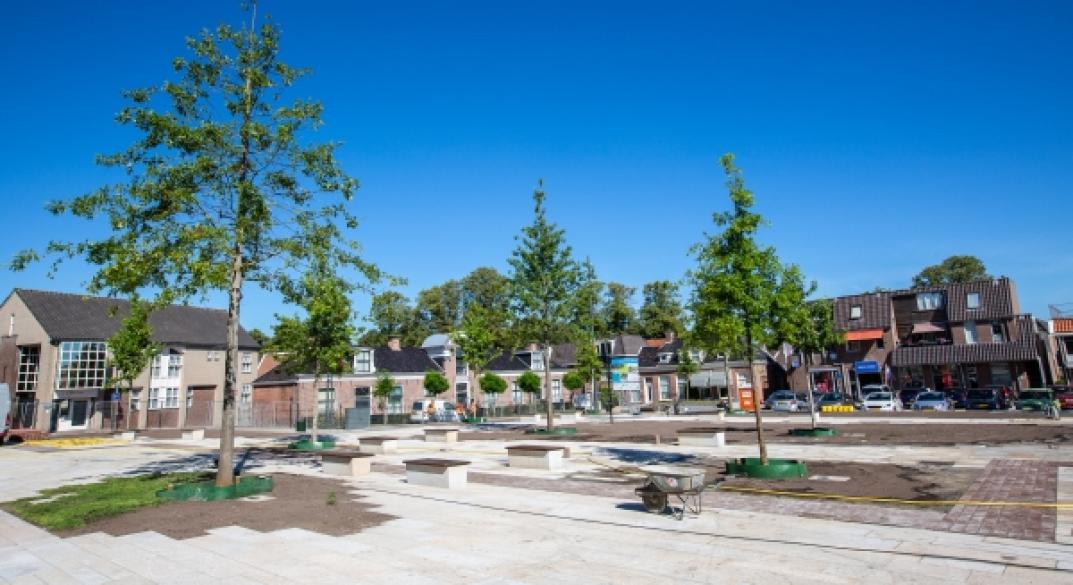 Nieuwe Markt in Dokkum opgeleverd
