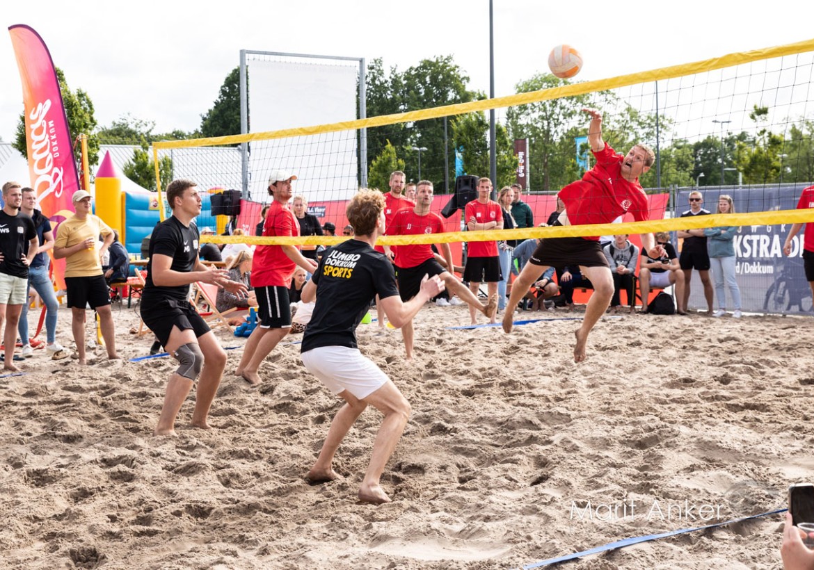 Zin in zand, zon en gezelligheid? Dokkum Beach 2025 komt eraan!