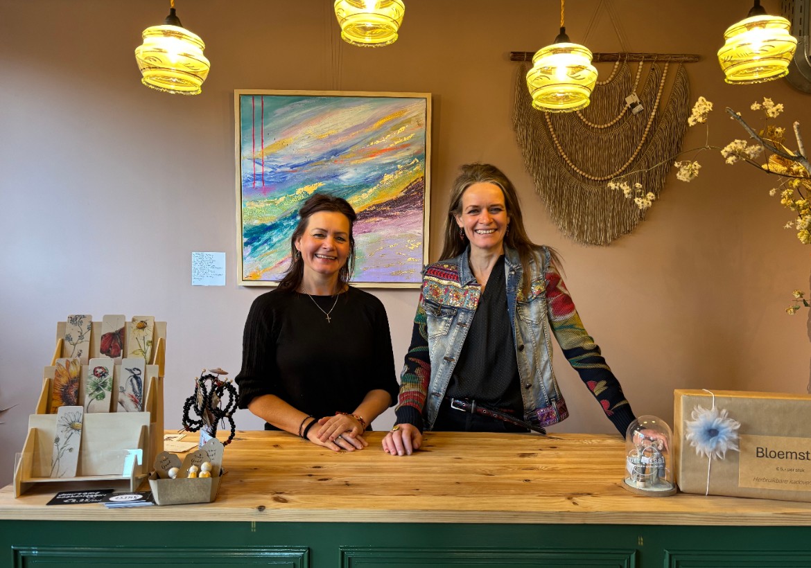 De eerste maanden van Suver Lokaal: hoe een gezamenlijke droom van twee zussen werkelijkheid werd